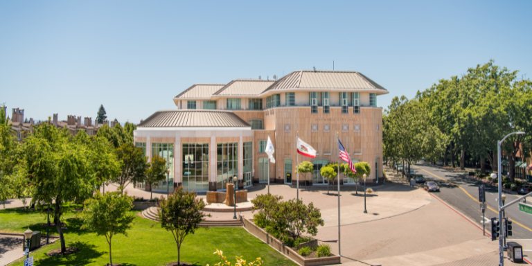 Photo of City Hall on a nice day.